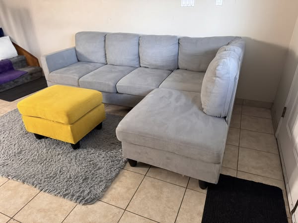 Right Facing Grey Sectional Sofa (PRE-OWNED INVENTORY)